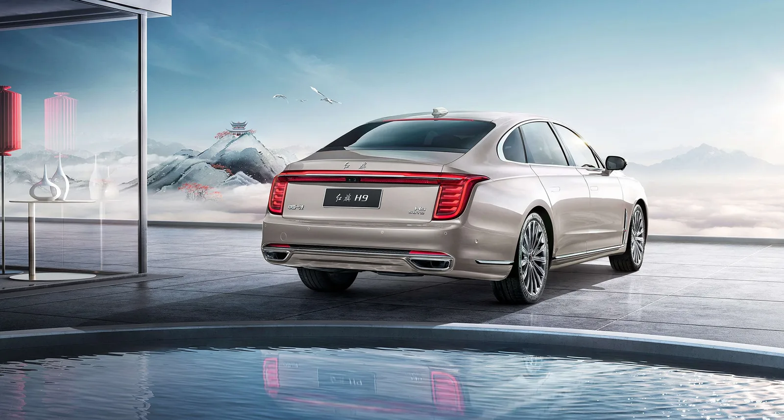 Hongqi H9 widok od tyłu w 3/4, w tle stylizowana grafika chińskiego pejzażu